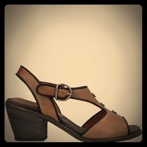 Fiorentini + Baker cool strappy sandals, size 39